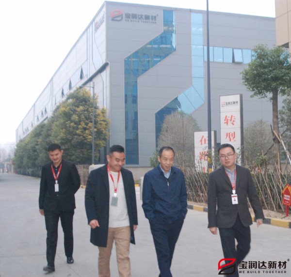 市集聚區主任來寶潤達視察